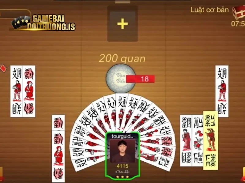 Chiến thuật xé cạ rất hiệu quả trong bài chắn V8